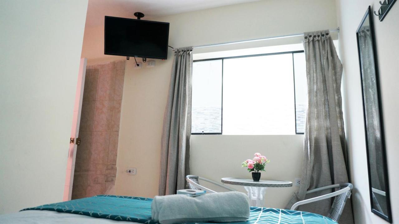 Aypa Hostal Trujillo Extérieur photo