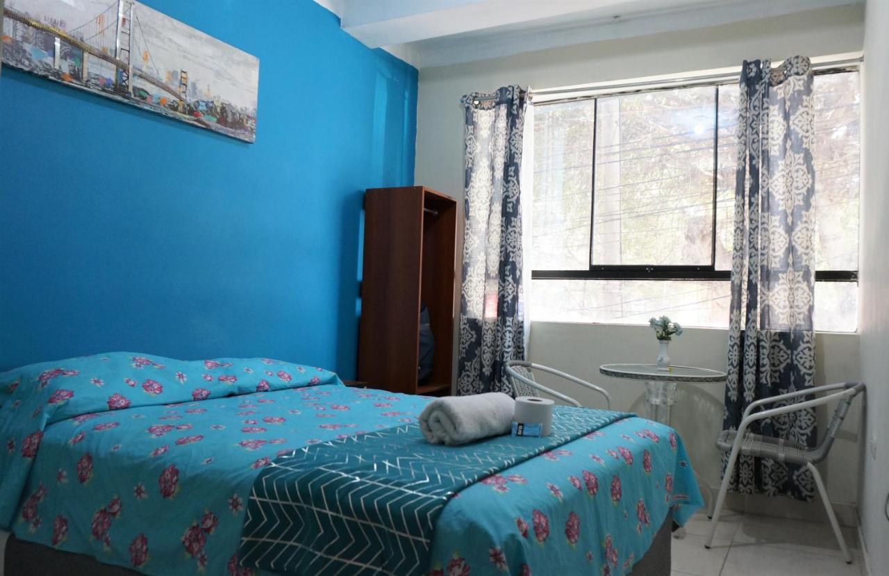 Aypa Hostal Trujillo Extérieur photo
