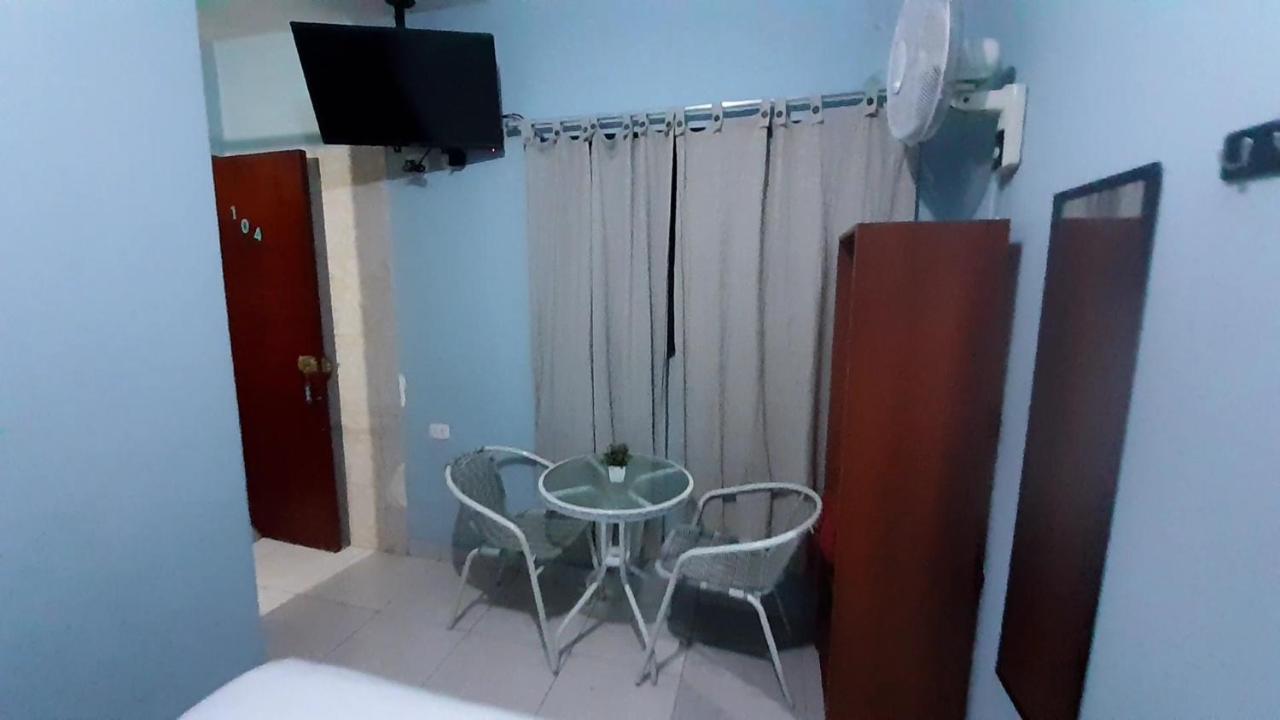 Aypa Hostal Trujillo Extérieur photo