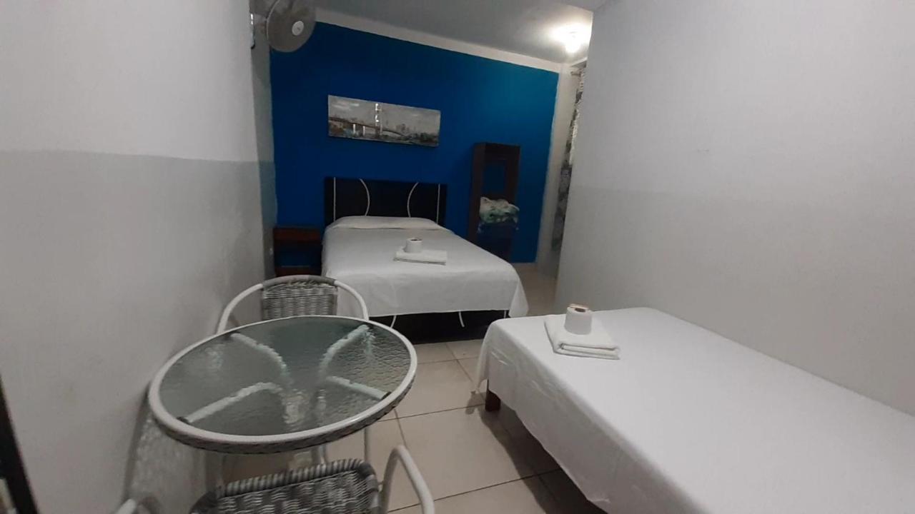 Aypa Hostal Trujillo Extérieur photo