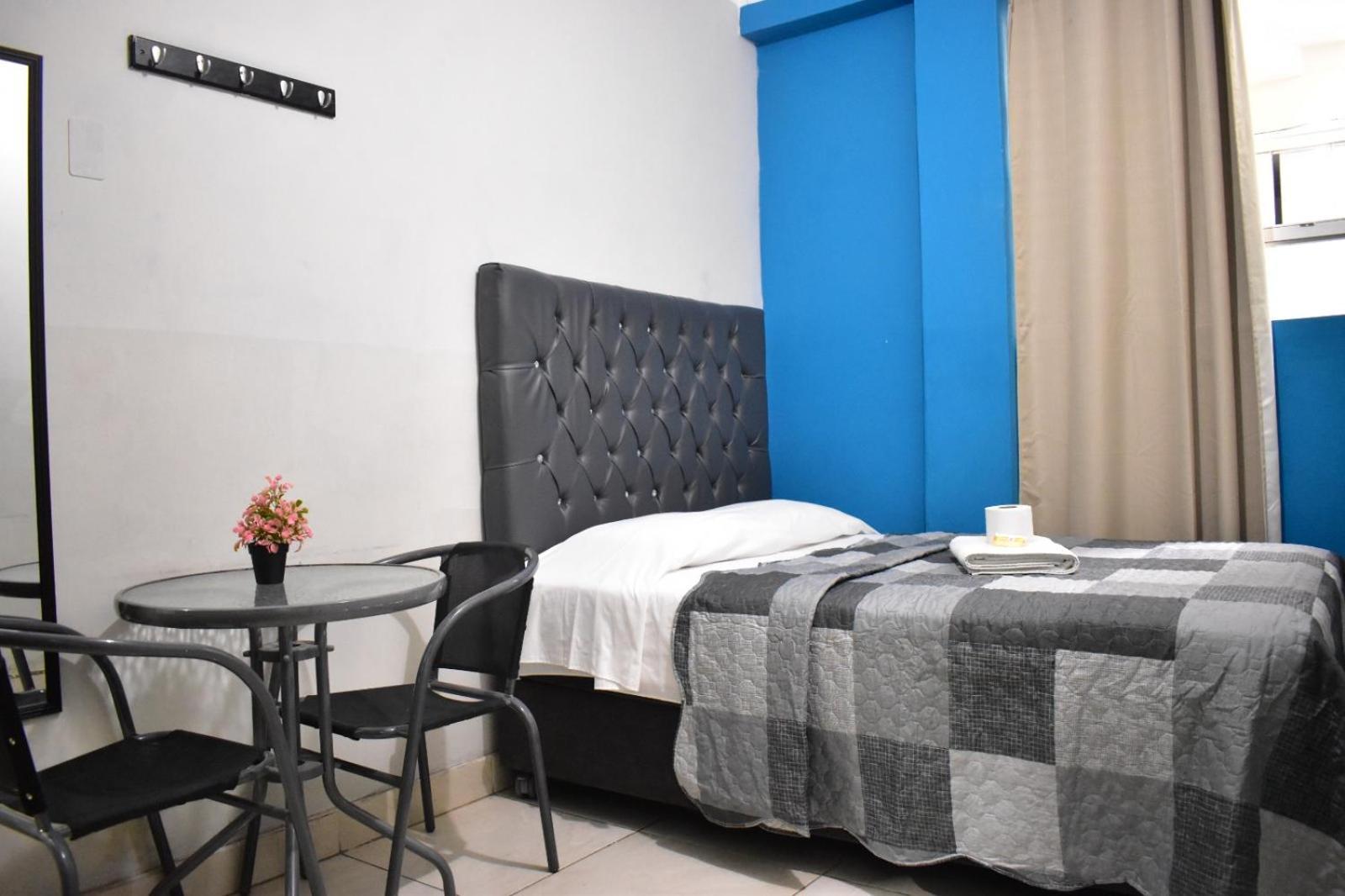 Aypa Hostal Trujillo Extérieur photo