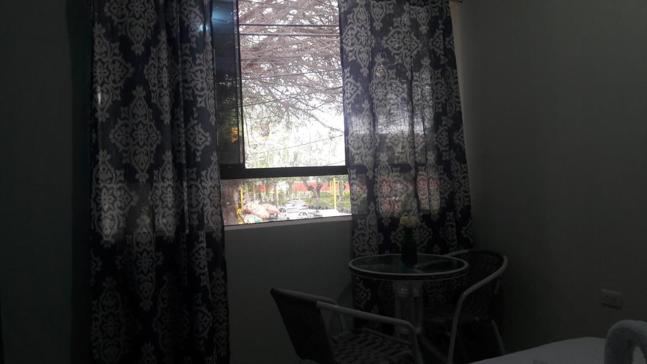Aypa Hostal Trujillo Extérieur photo